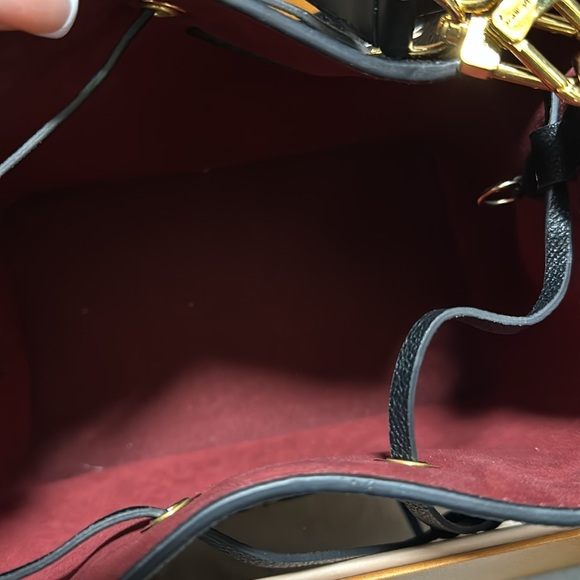 Louis Vuitton bag - Picture 7 of 7